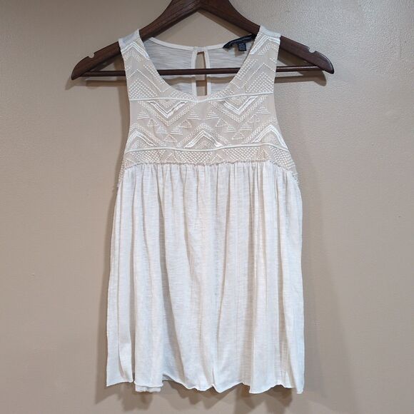 American Eagle Outfitters Tops - American Eagle Embroidered Tank Top Size Medium Ivory Cream Flowy Boho Festival